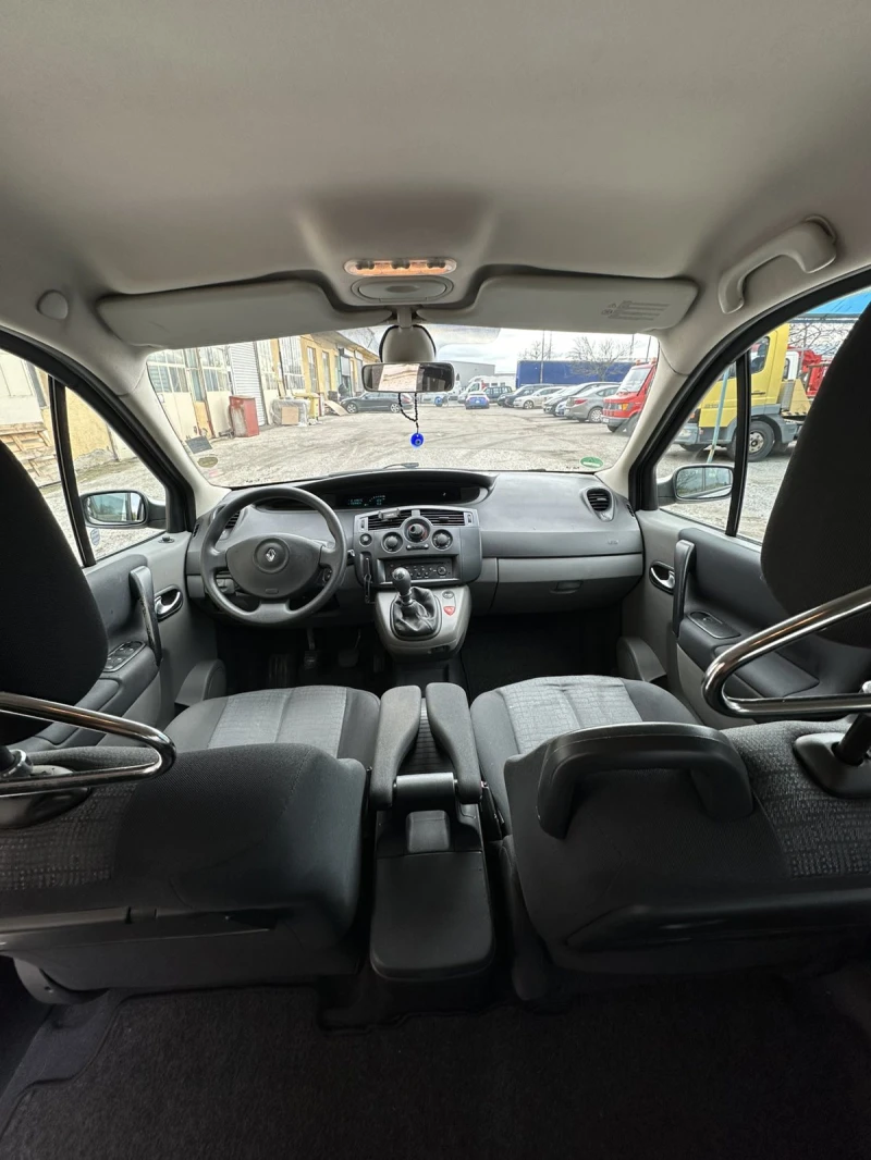Renault Scenic 1.6* 16V* Ръчка, снимка 8 - Автомобили и джипове - 53432703
