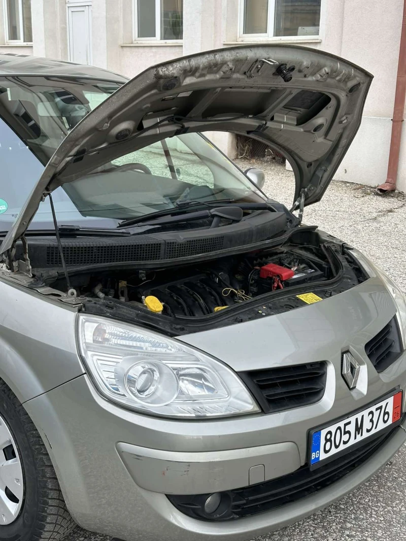 Renault Scenic 1.6* 16V* Ръчка, снимка 13 - Автомобили и джипове - 53432703