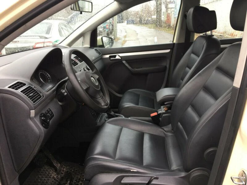 VW Touran 1.4TSI,ECOFUEL,150кс.,DSG7, снимка 7 - Автомобили и джипове - 24657392