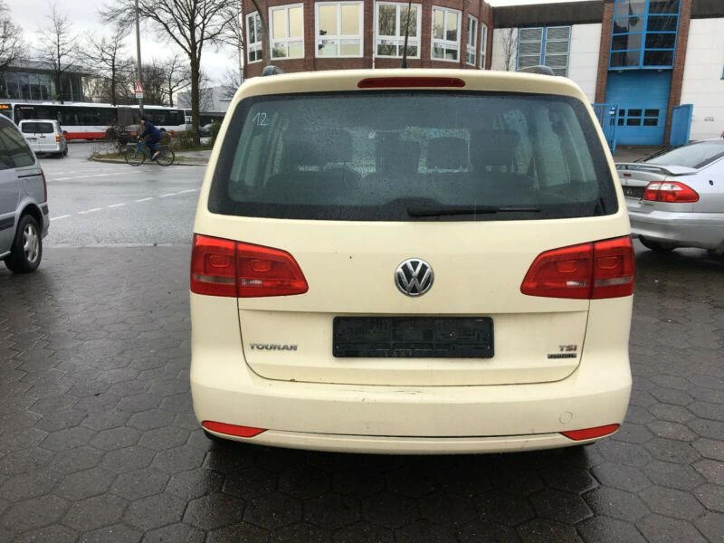 VW Touran 1.4TSI,ECOFUEL,150кс.,DSG7, снимка 4 - Автомобили и джипове - 24657392