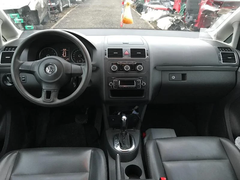 VW Touran 1.4TSI,ECOFUEL,150кс.,DSG7, снимка 8 - Автомобили и джипове - 24657392