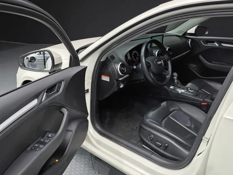 Audi A3 1.6 TDI, снимка 11 - Автомобили и джипове - 54547573