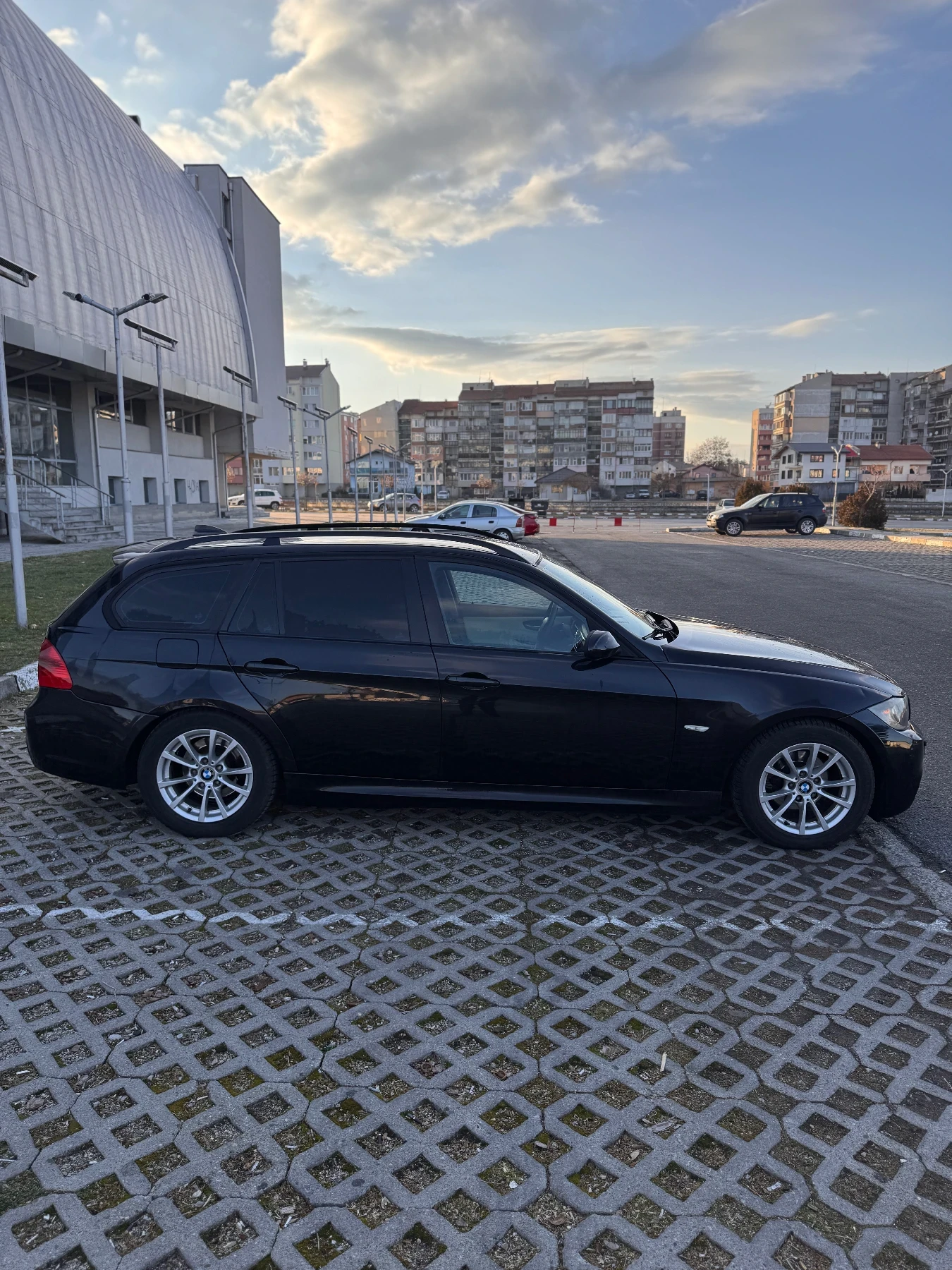 BMW 320  - изображение 7