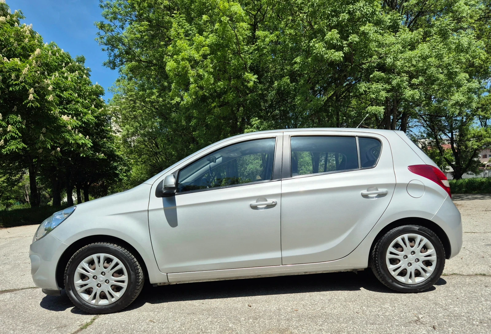 Hyundai I20 100000км! EURO 5A  - изображение 8