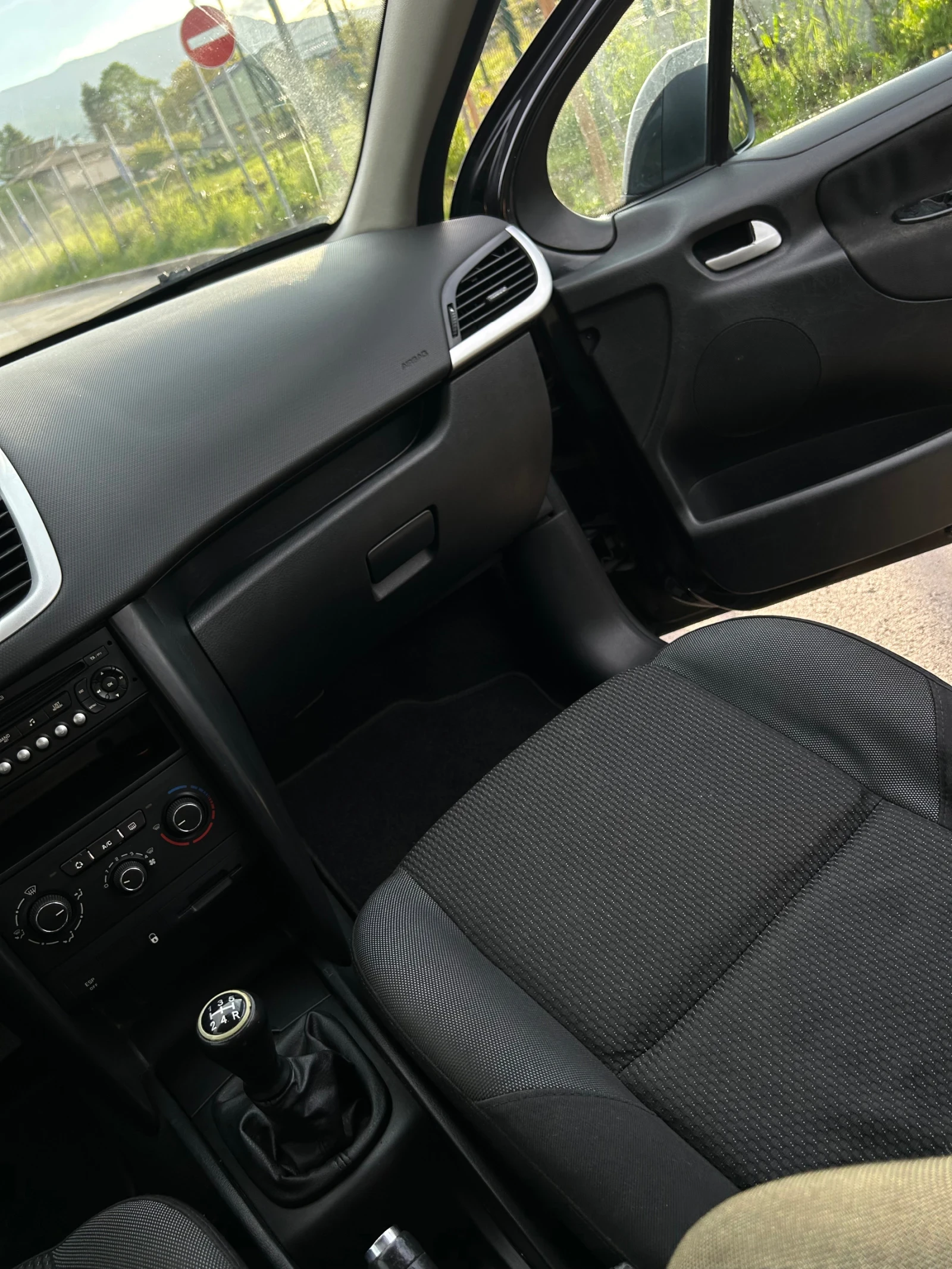 Peugeot 207 1.4 Бензин и Газ - изображение 9