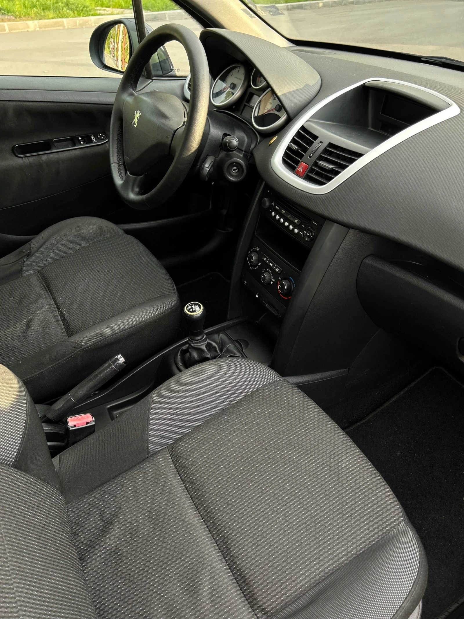 Peugeot 207 1.4 Бензин и Газ - изображение 8