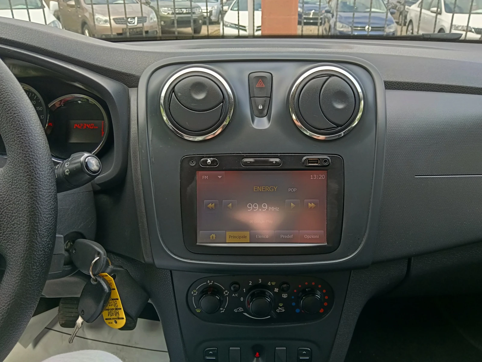 Dacia Sandero 1.2i    | Mobile.bg   13