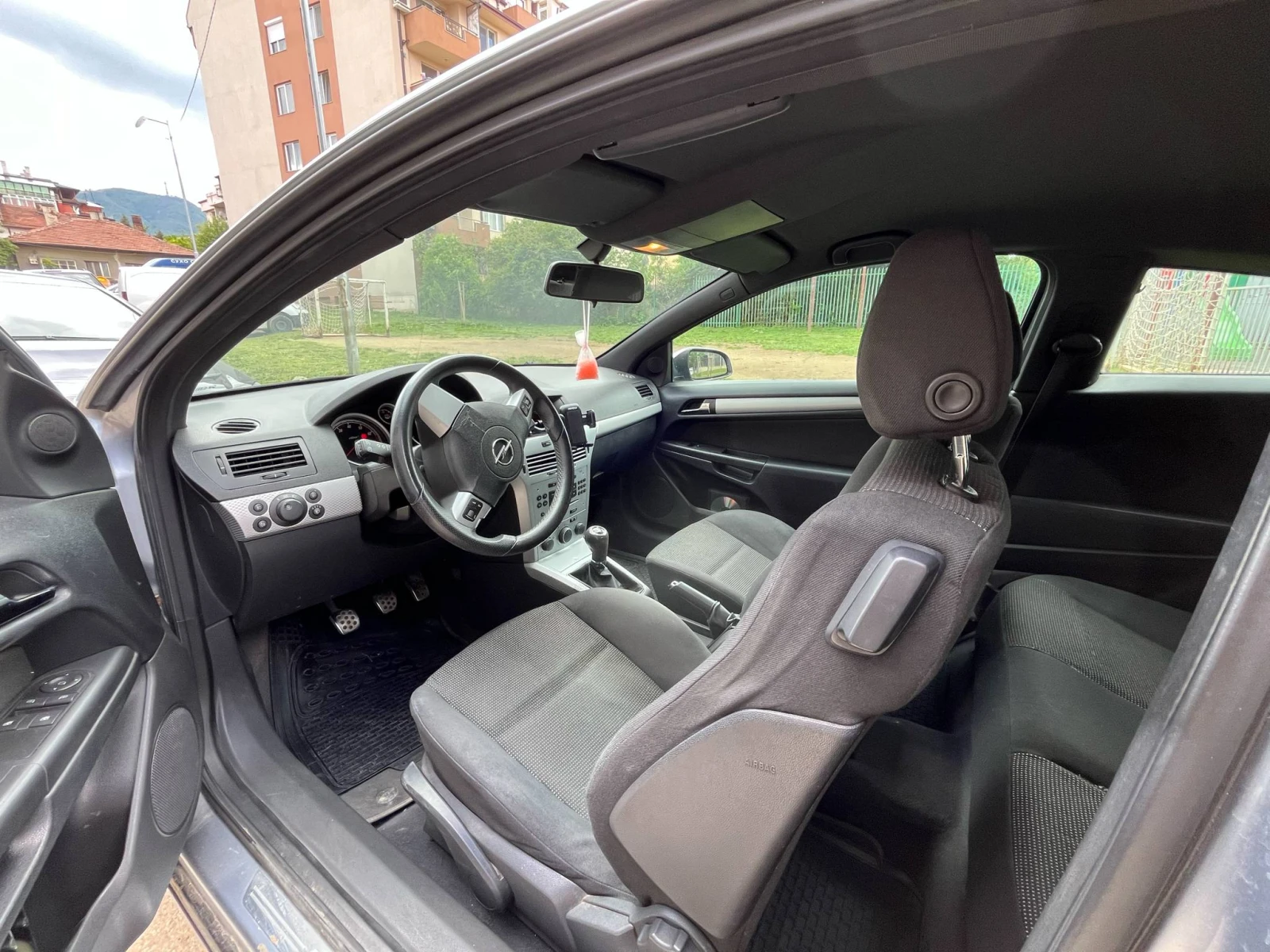 Opel Astra H 1.8 - изображение 5