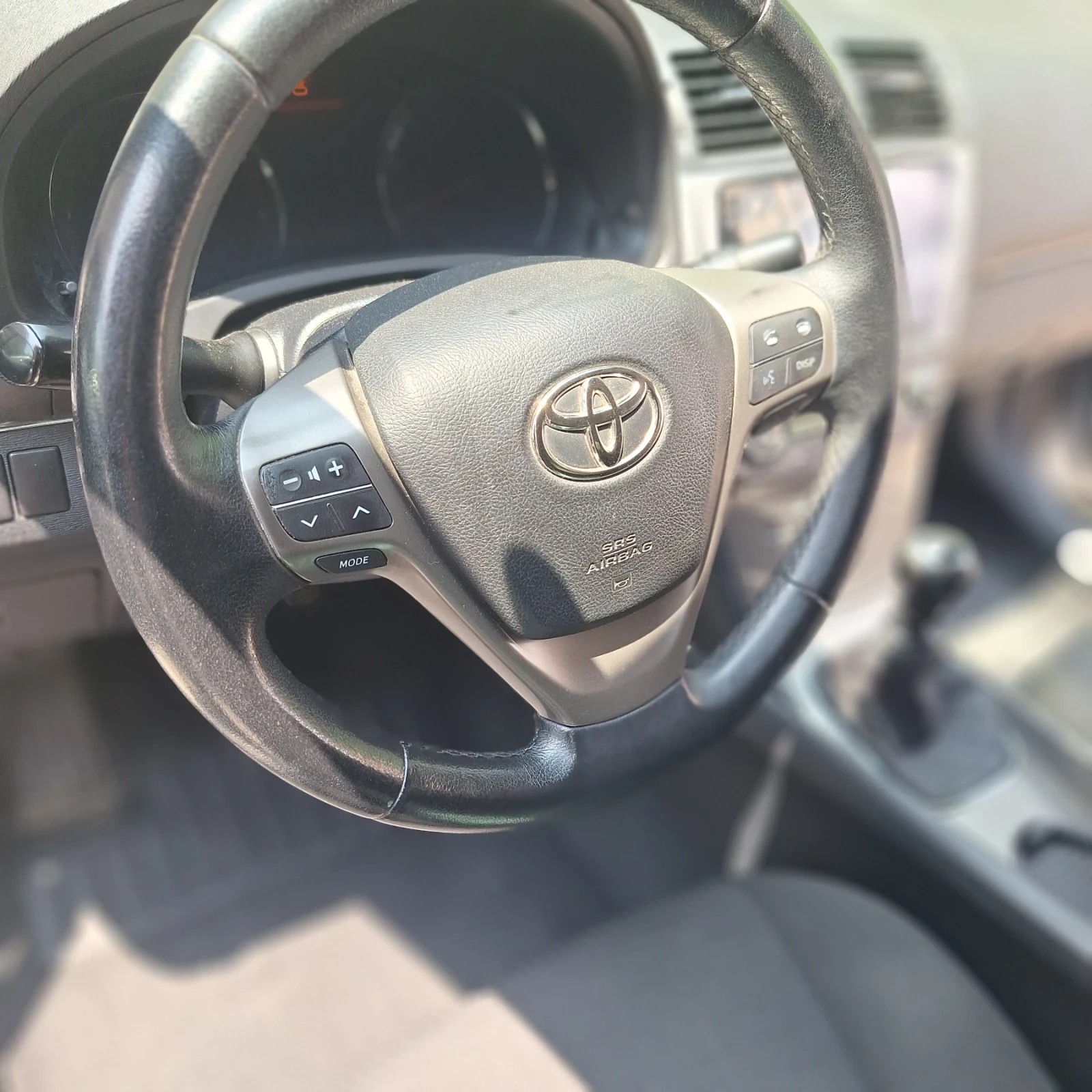 Toyota Avensis 1.8 - изображение 7