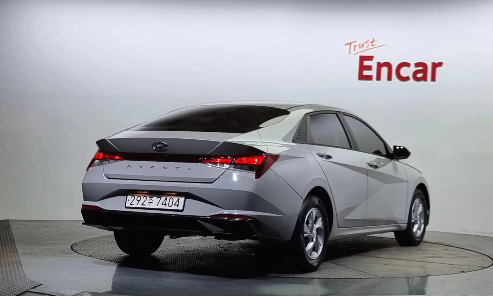 Hyundai Elantra 1.6 Lpi (Rental Car) - изображение 2