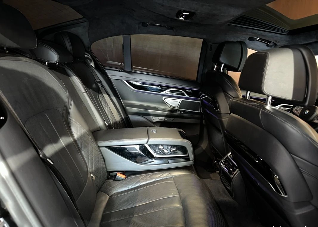BMW 740 d xDrive M-Pack - изображение 10