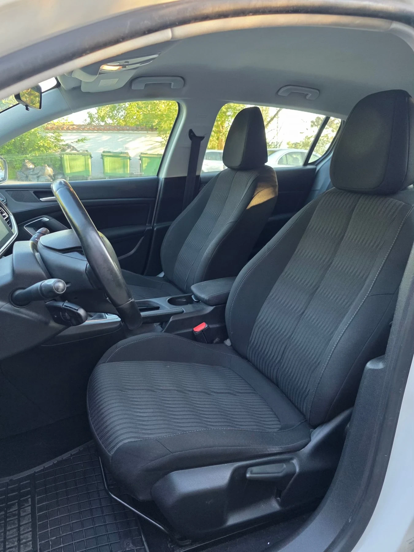 Peugeot 308 1.6hdi Avtomat Navi - изображение 10