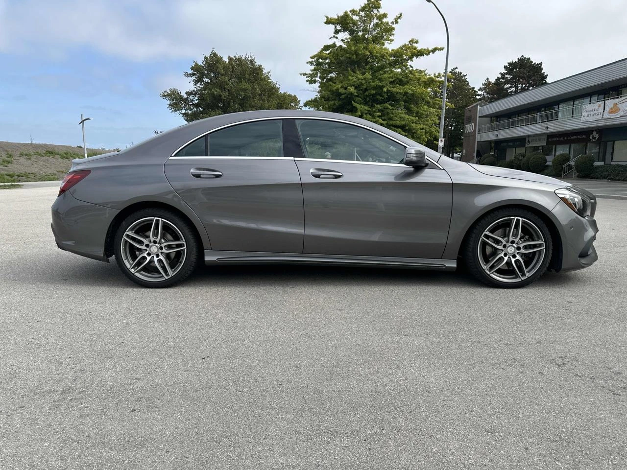 Mercedes-Benz CLA 250 Лизинг* 4MATIC* AMG-pkg* LED* Подгрев* Памет* Пано - изображение 5