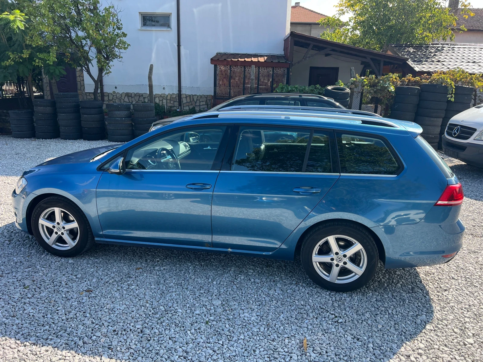 VW Golf 1.6 105 2014г сервизна история Масажираща седалка - изображение 4