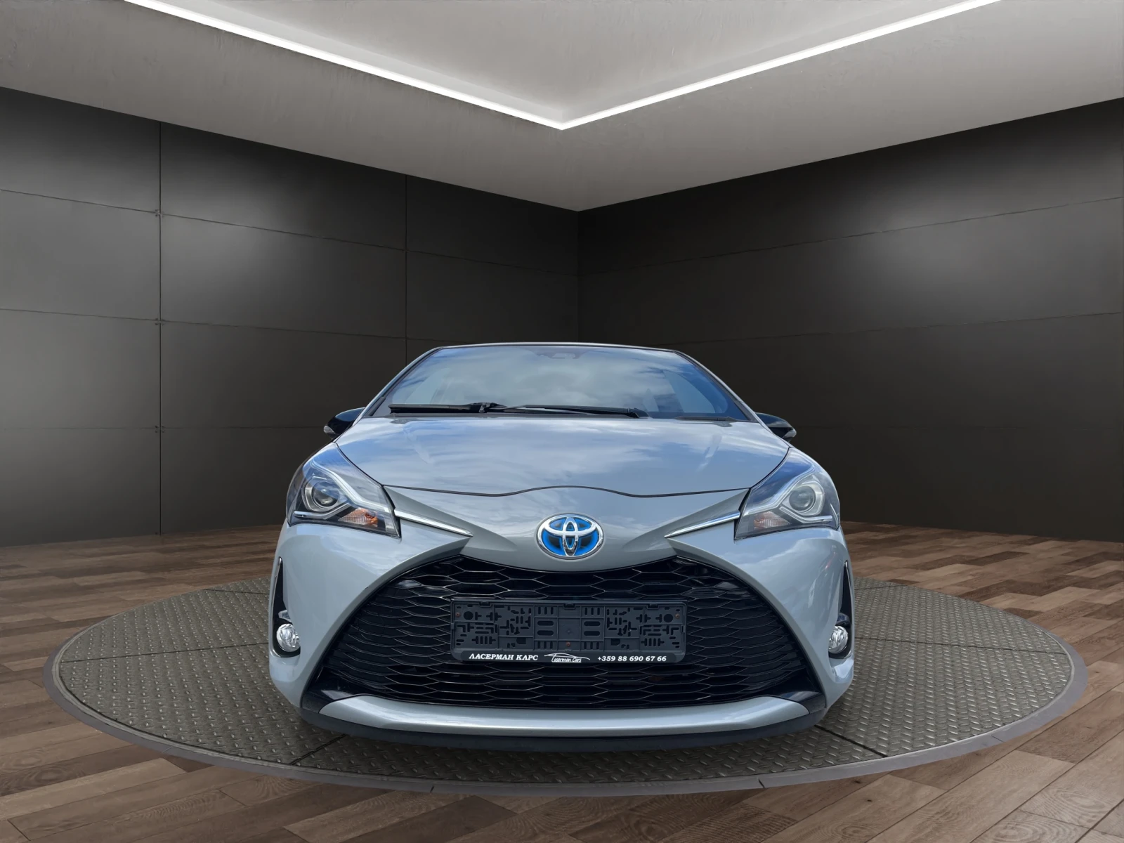 Toyota Yaris 1.5H LPG TREND GREY EDITION - изображение 4