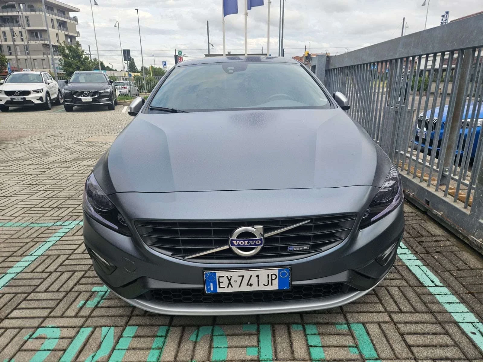 Volvo V60 2.0 D3 Rdesing - изображение 9