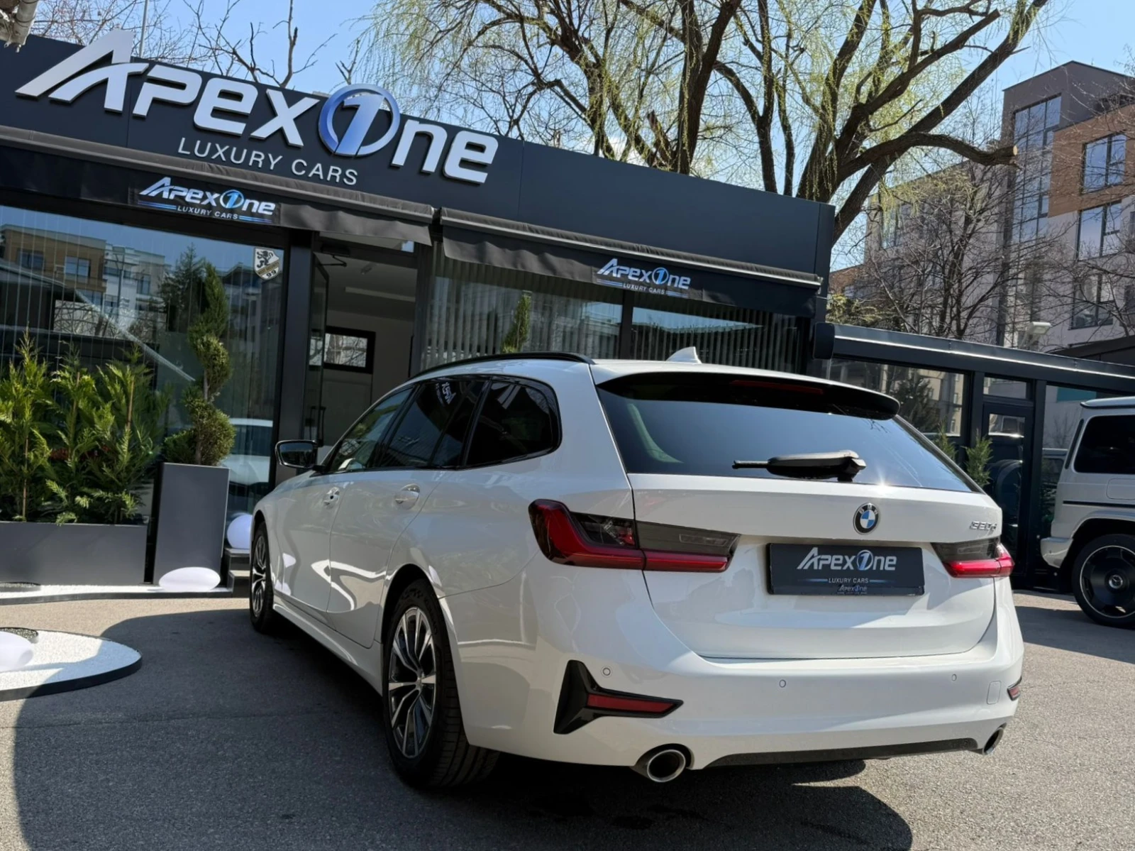 BMW 320, снимка 4 - Автомобили и джипове - 53862521