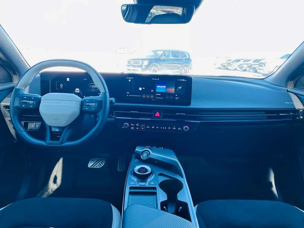 Kia EV6 GT Line AWD | Electric | Low KM | Long Range , снимка 12 - Автомобили и джипове - 53876584