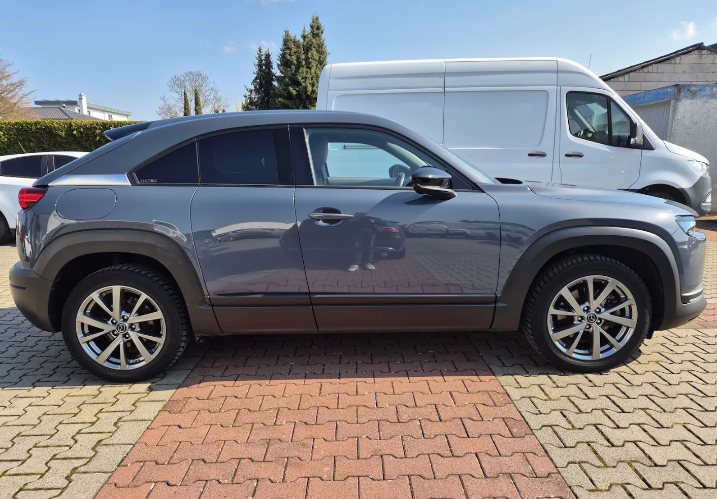 Mazda MX-30 Advantage, снимка 4 - Автомобили и джипове - 53997046