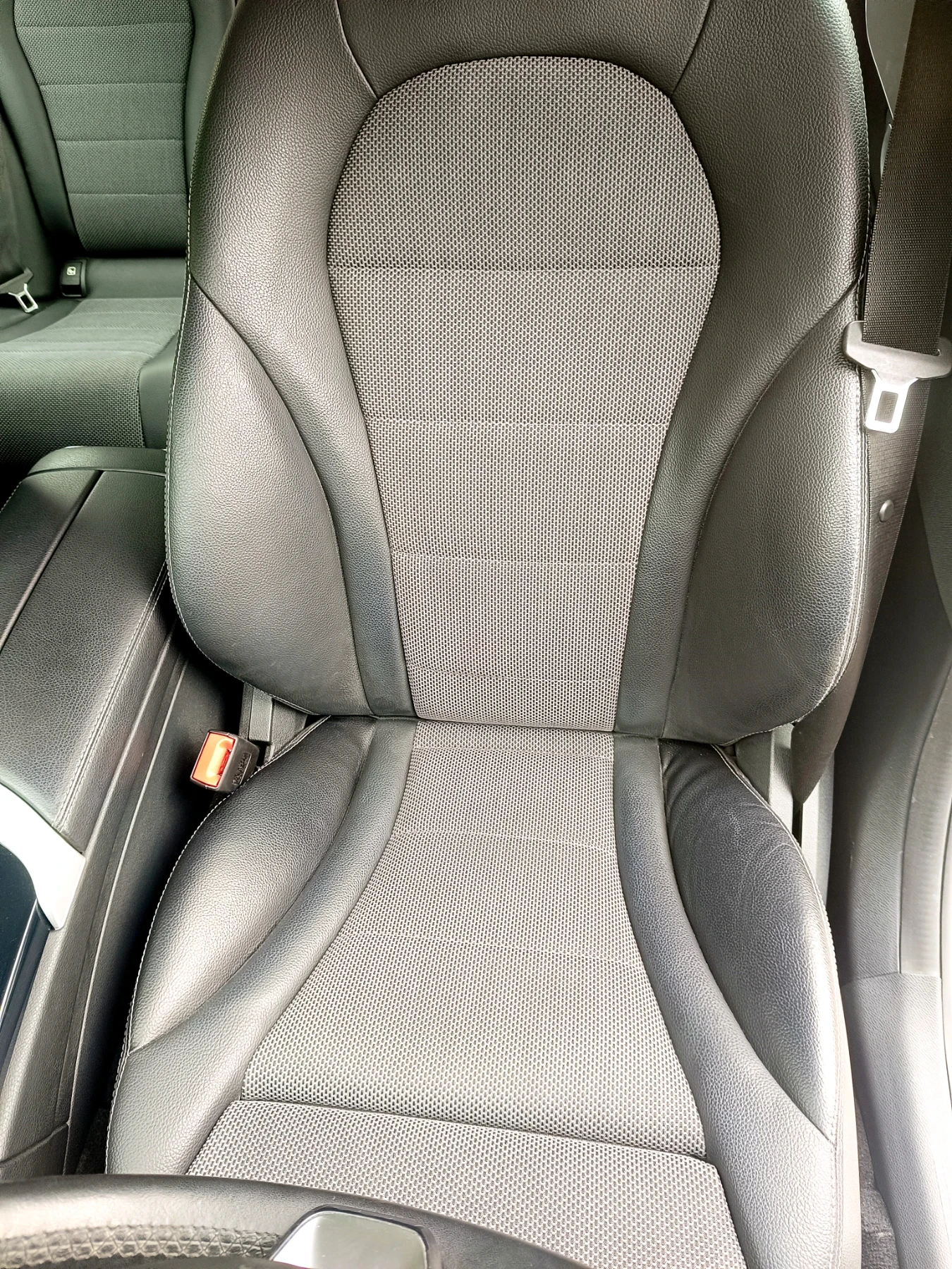 Mercedes-Benz C 220 C200 AMG 9-G Tronic , снимка 11 - Автомобили и джипове - 54478746