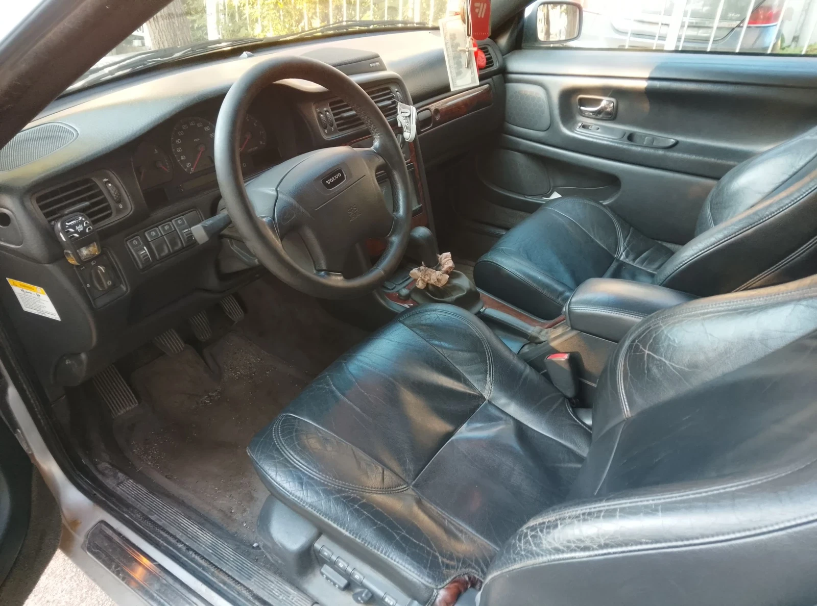 Volvo C70 2.0 T5, снимка 5 - Автомобили и джипове - 54794223