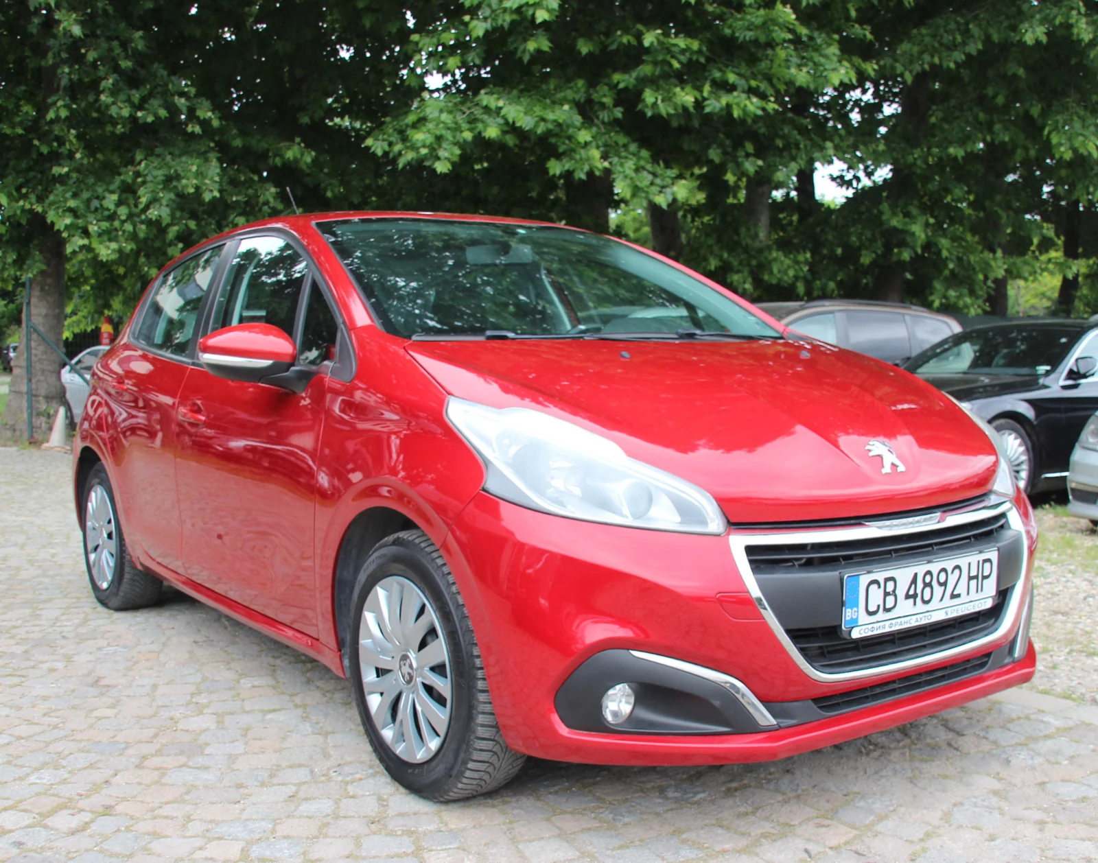 Peugeot 208 1.2i  FACELIFT   EURO 5В  , снимка 3 - Автомобили и джипове - 54942199