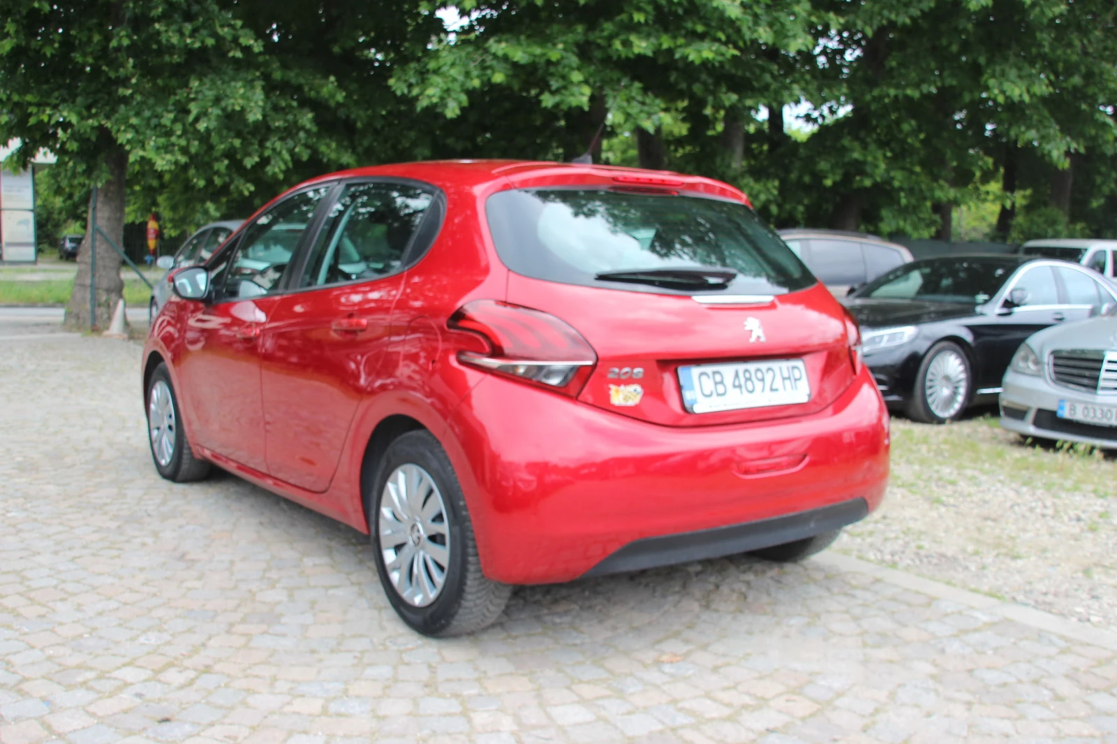 Peugeot 208 1.2i  FACELIFT   EURO 5В  , снимка 7 - Автомобили и джипове - 54942199