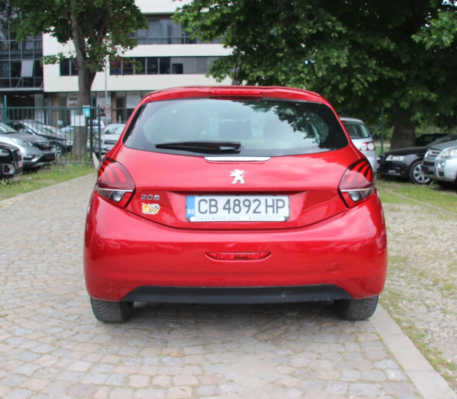 Peugeot 208 1.2i  FACELIFT   EURO 5В  , снимка 6 - Автомобили и джипове - 54942199
