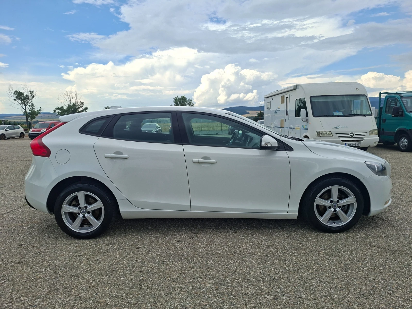 Volvo V40 1, 6 D2, снимка 4 - Автомобили и джипове - 55013942