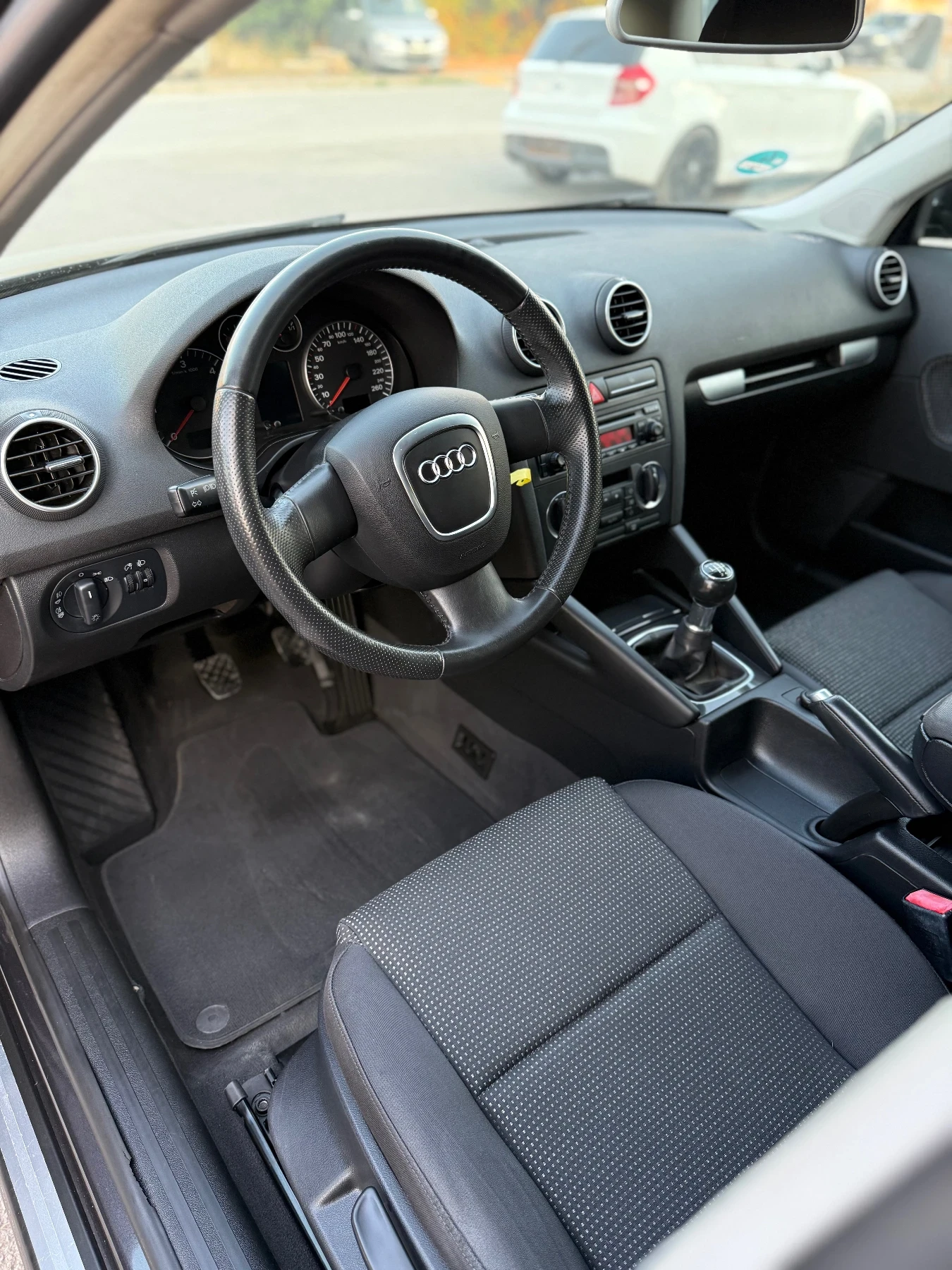 Audi A3 1.9TDI Sportback, снимка 9 - Автомобили и джипове - 55565240