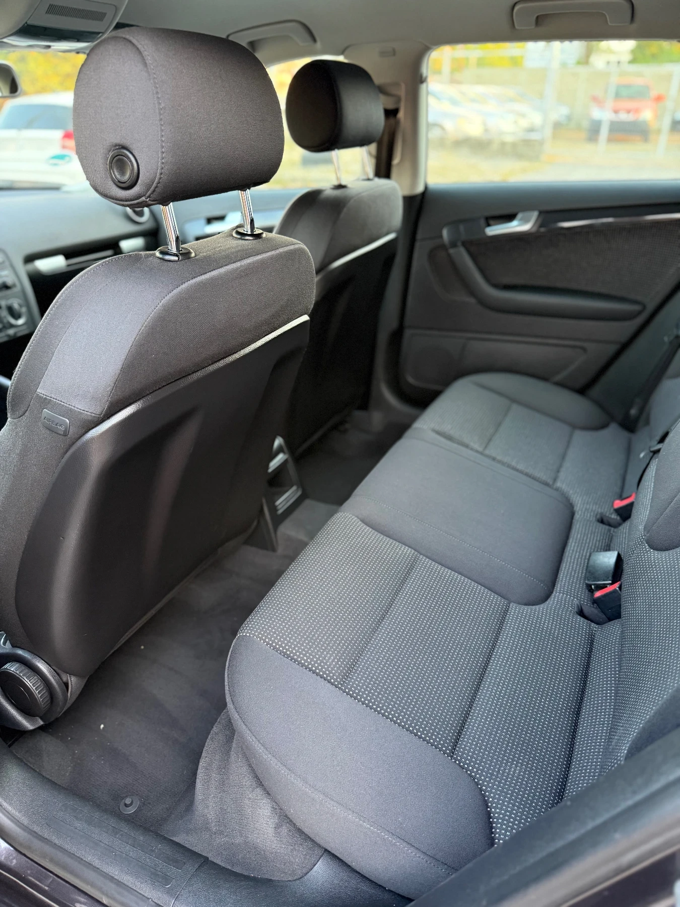 Audi A3 1.9TDI Sportback, снимка 10 - Автомобили и джипове - 55565240