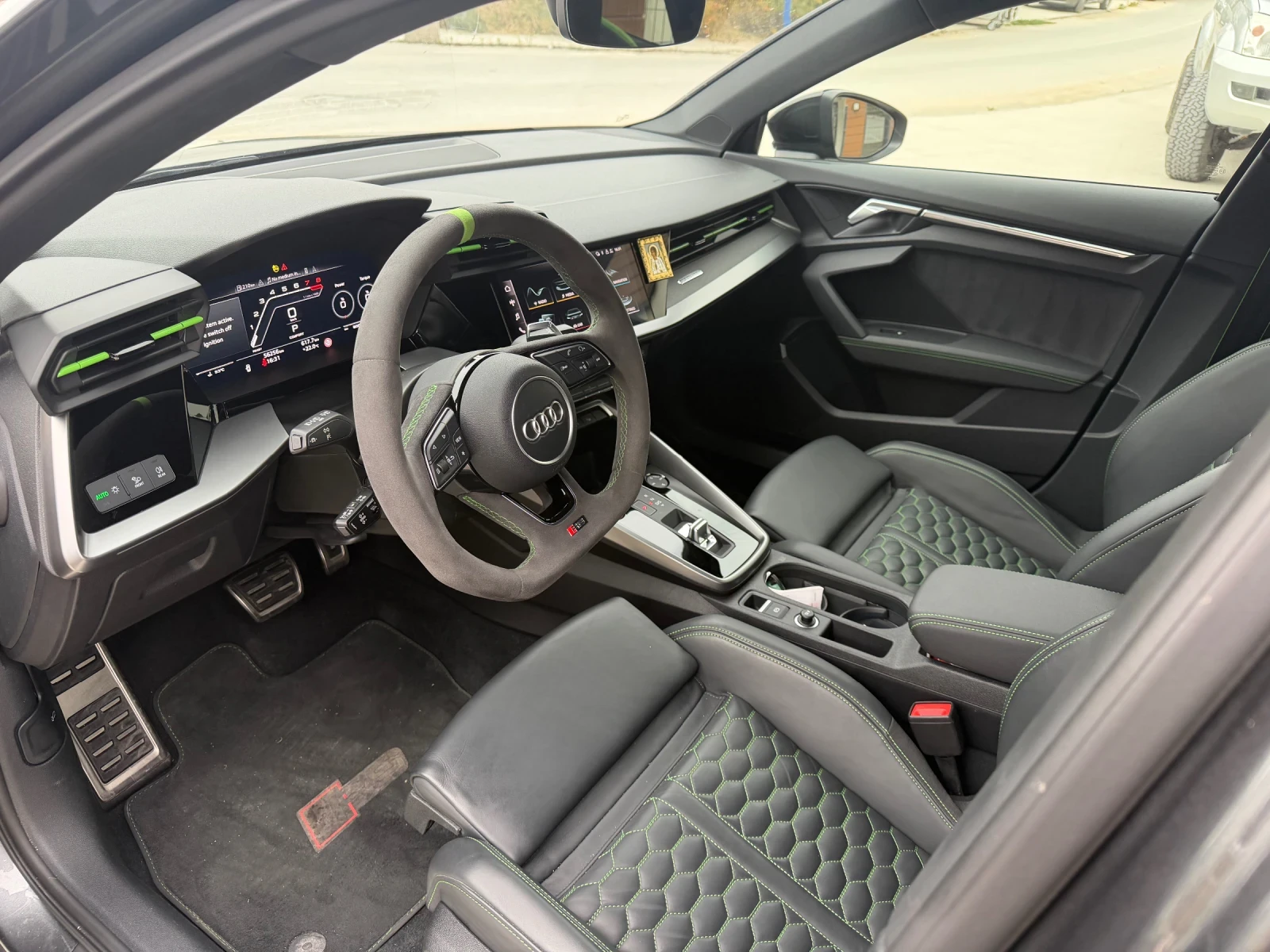 Audi Rs3 LIMO 2.5TFSI QUATTRO APR MATRIX NAPPA B&O RS GREEN | Mobile.bg � ����������� 5