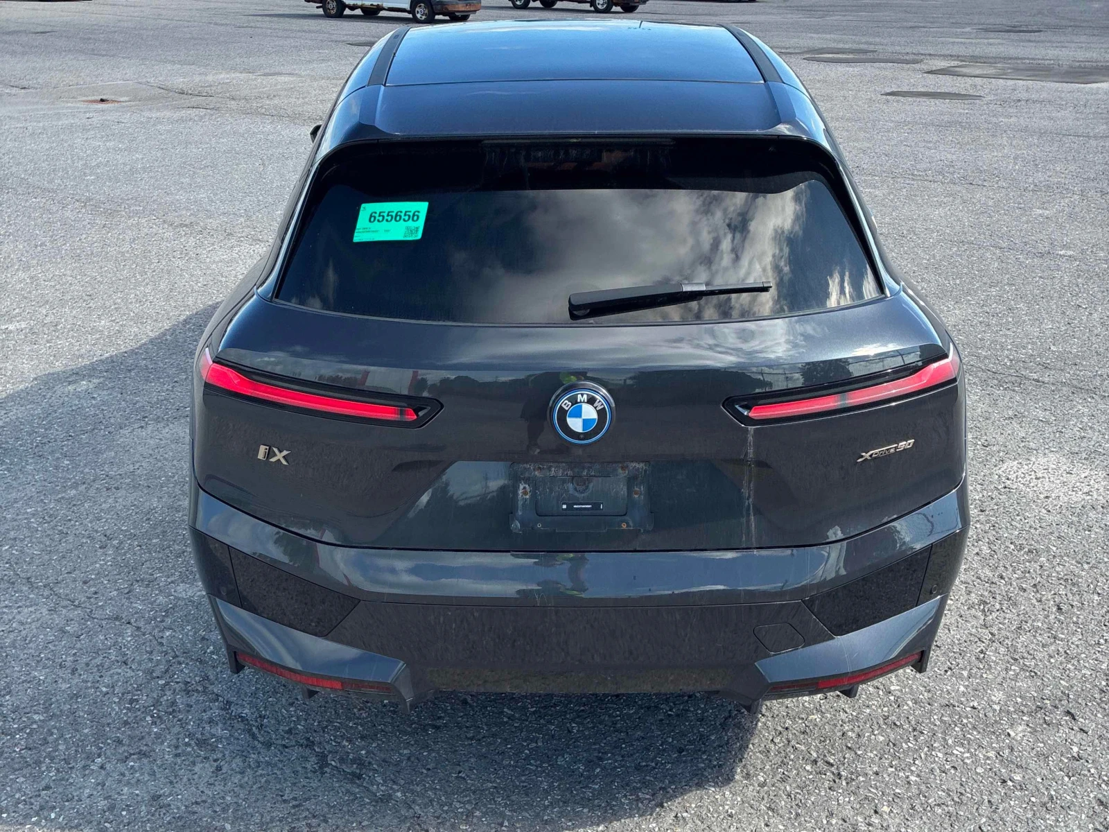 BMW iX * xDrive50 * АВТОКРЕДИТ БЕЗ ПЪРВОНАЧАЛНА ВНОСКА* , снимка 4 - Автомобили и джипове - 55975625