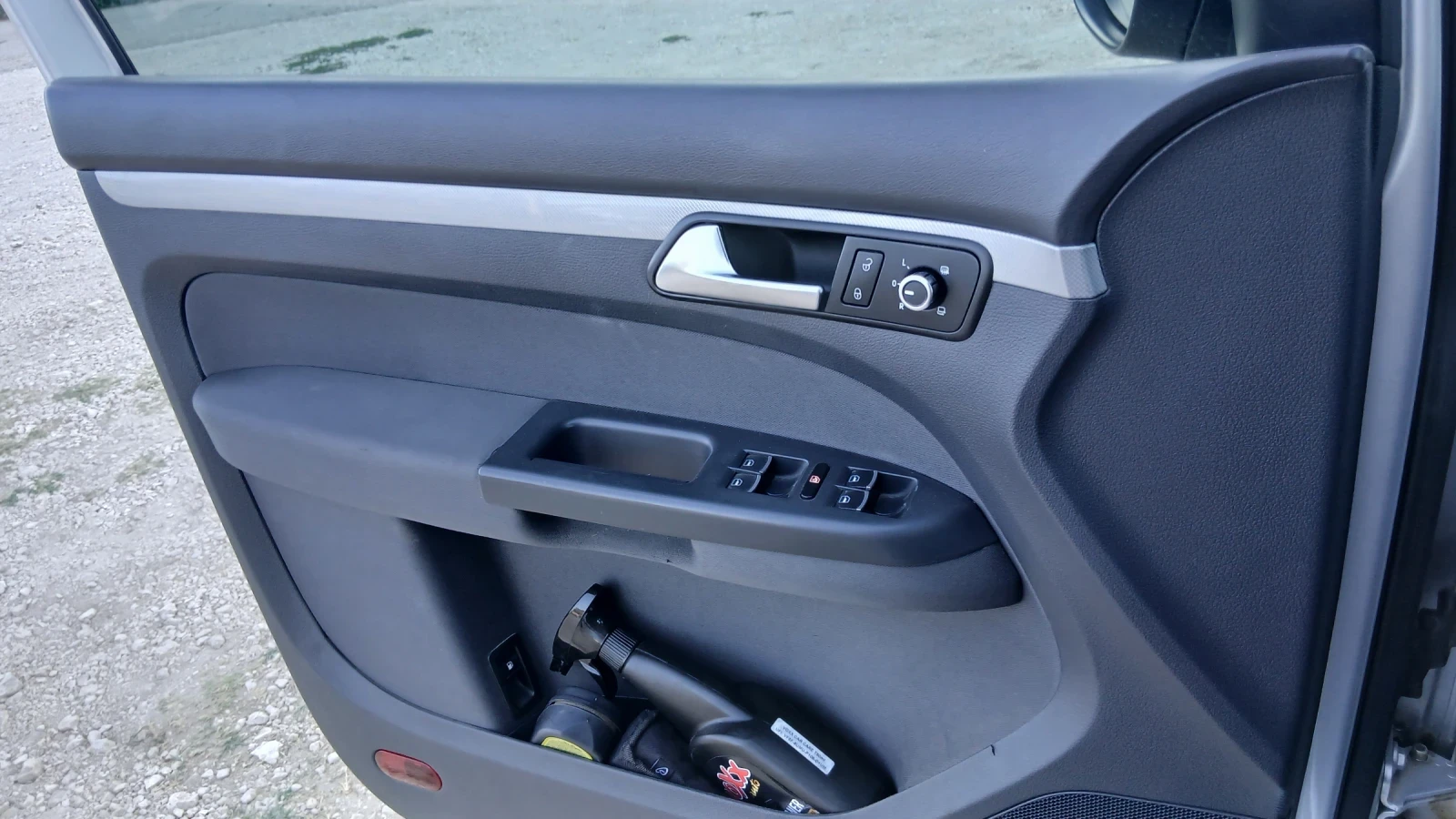 VW Touran, снимка 10 - Автомобили и джипове - 55982834