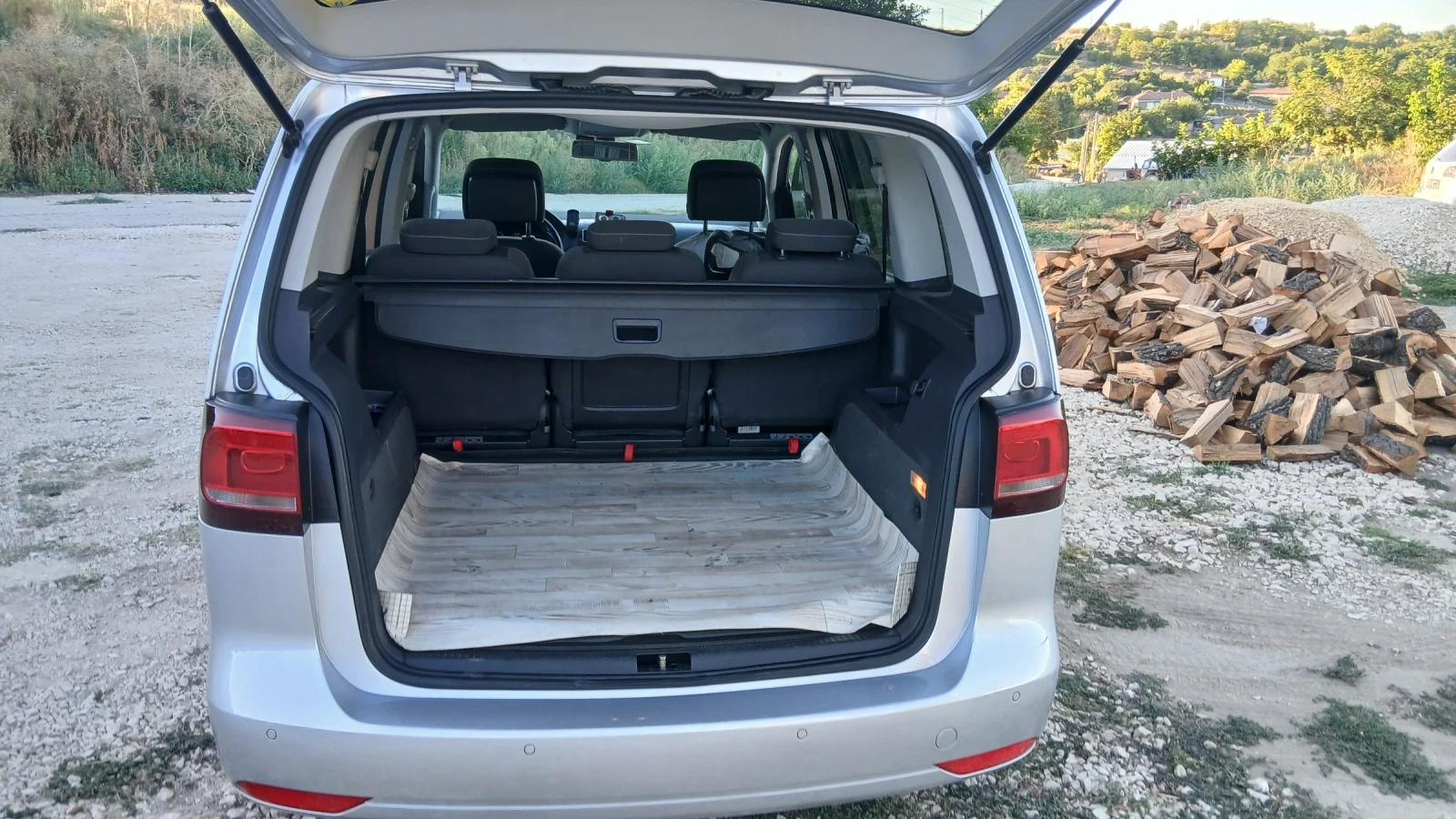 VW Touran, снимка 13 - Автомобили и джипове - 55982834