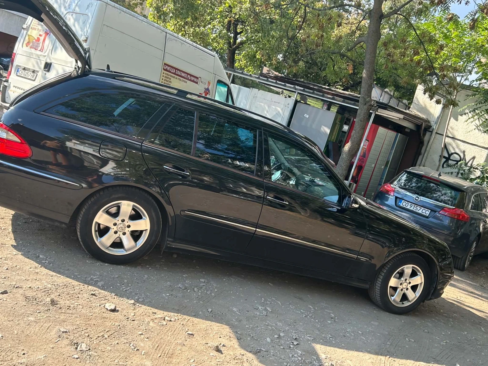 Mercedes-Benz E 230, снимка 5 - Автомобили и джипове - 56163747