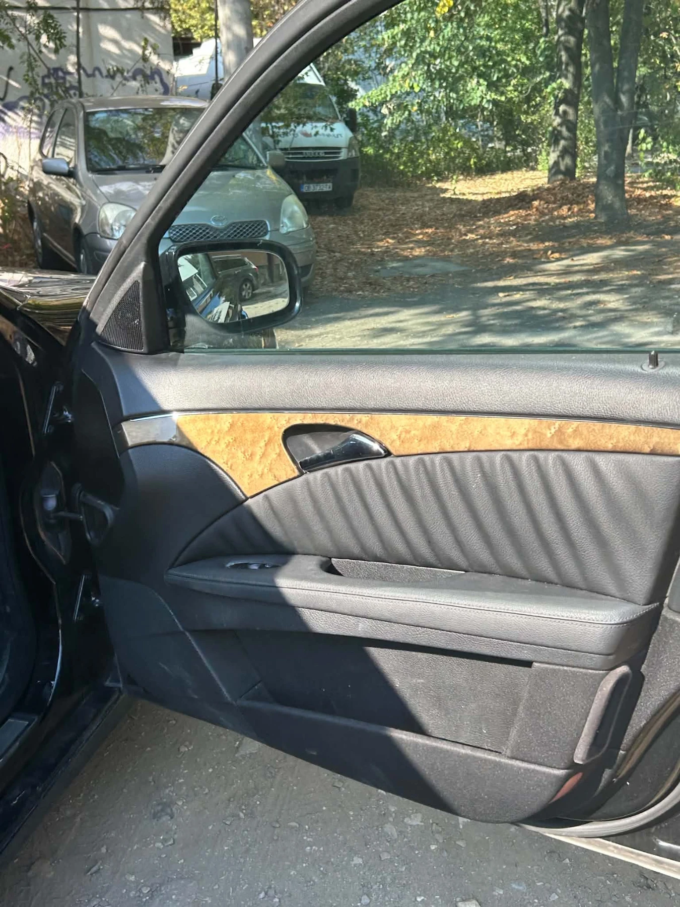 Mercedes-Benz E 230, снимка 7 - Автомобили и джипове - 56163747