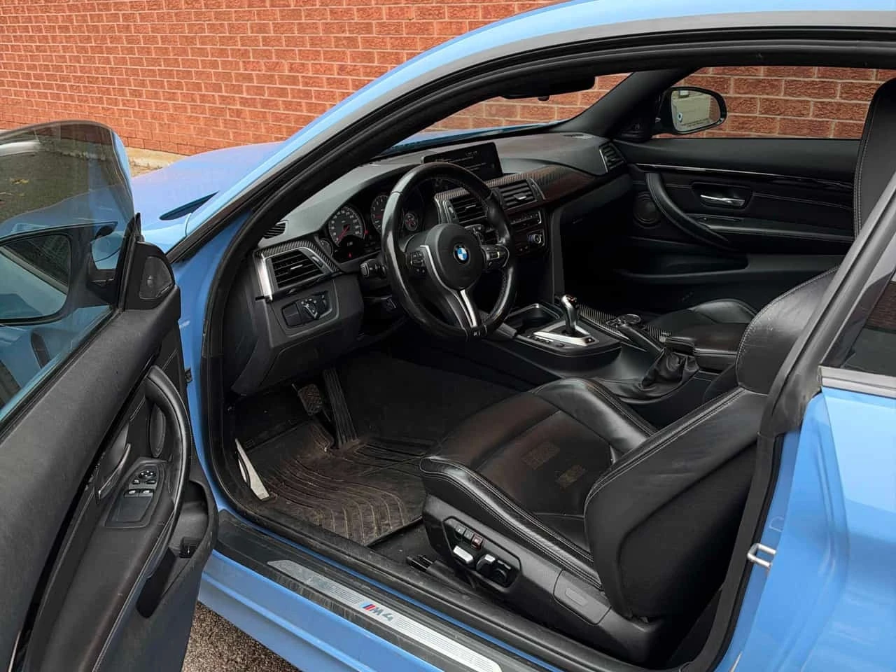 BMW M4 * CARFAX * ������� * H/K ����� * CARBON  | Mobile.bg � ����������� 7