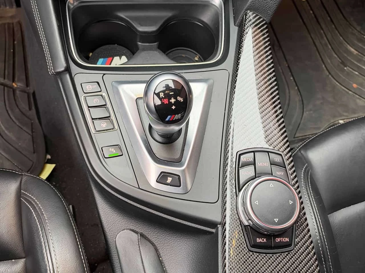 BMW M4 * CARFAX * ������� * H/K ����� * CARBON  | Mobile.bg � ����������� 13