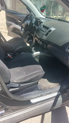 Mitsubishi Outlander 4х4-бензин ръчка, снимка 9