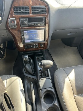 Nissan Pathfinder 3.3 Benzin, снимка 8