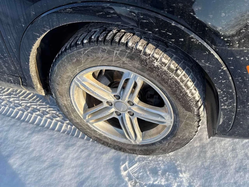 Audi Q3 * Progressiv * ПОДГРЕВ* KEYLESS* PANO* XENON* , снимка 7 - Автомобили и джипове - 53516371