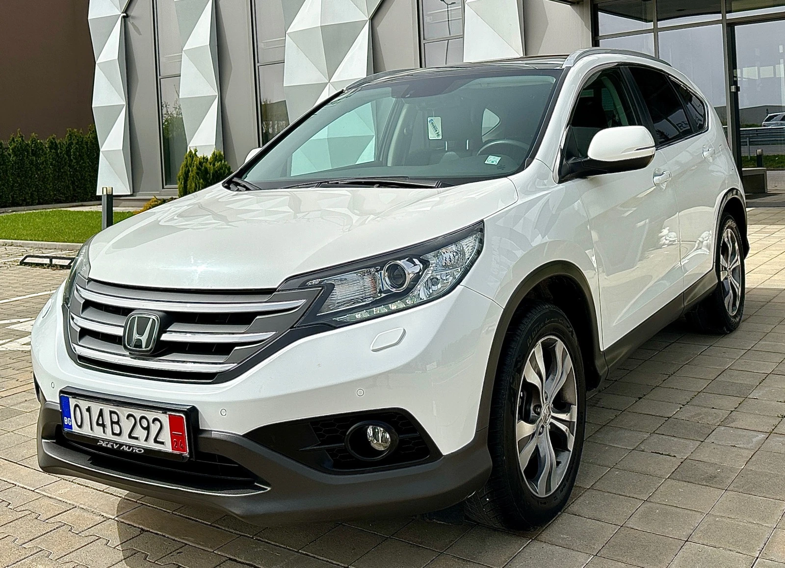 Honda Cr-v DISTRONIK#PANORAMA#KEYLESS GO#PODGREV#KAMERA#PERLA - изображение 5