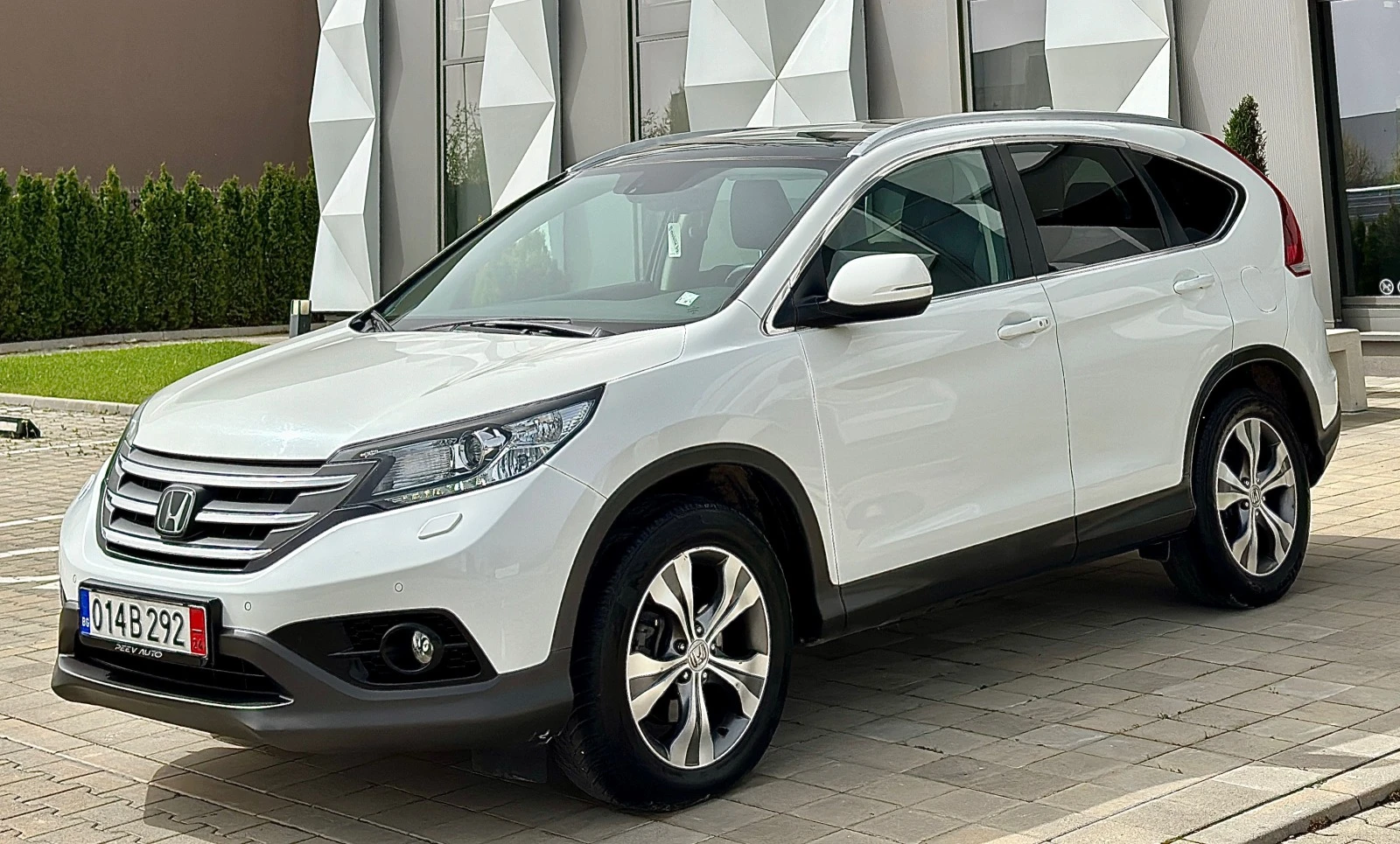 Honda Cr-v DISTRONIK#PANORAMA#KEYLESS GO#PODGREV#KAMERA#PERLA - изображение 2