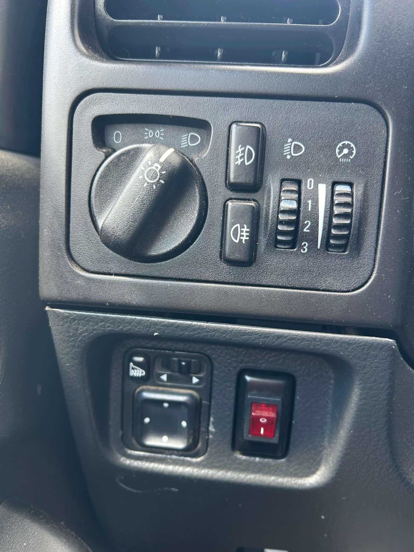 Opel Frontera 2.2 дизел 120 коня, снимка 12 - Автомобили и джипове - 54147440