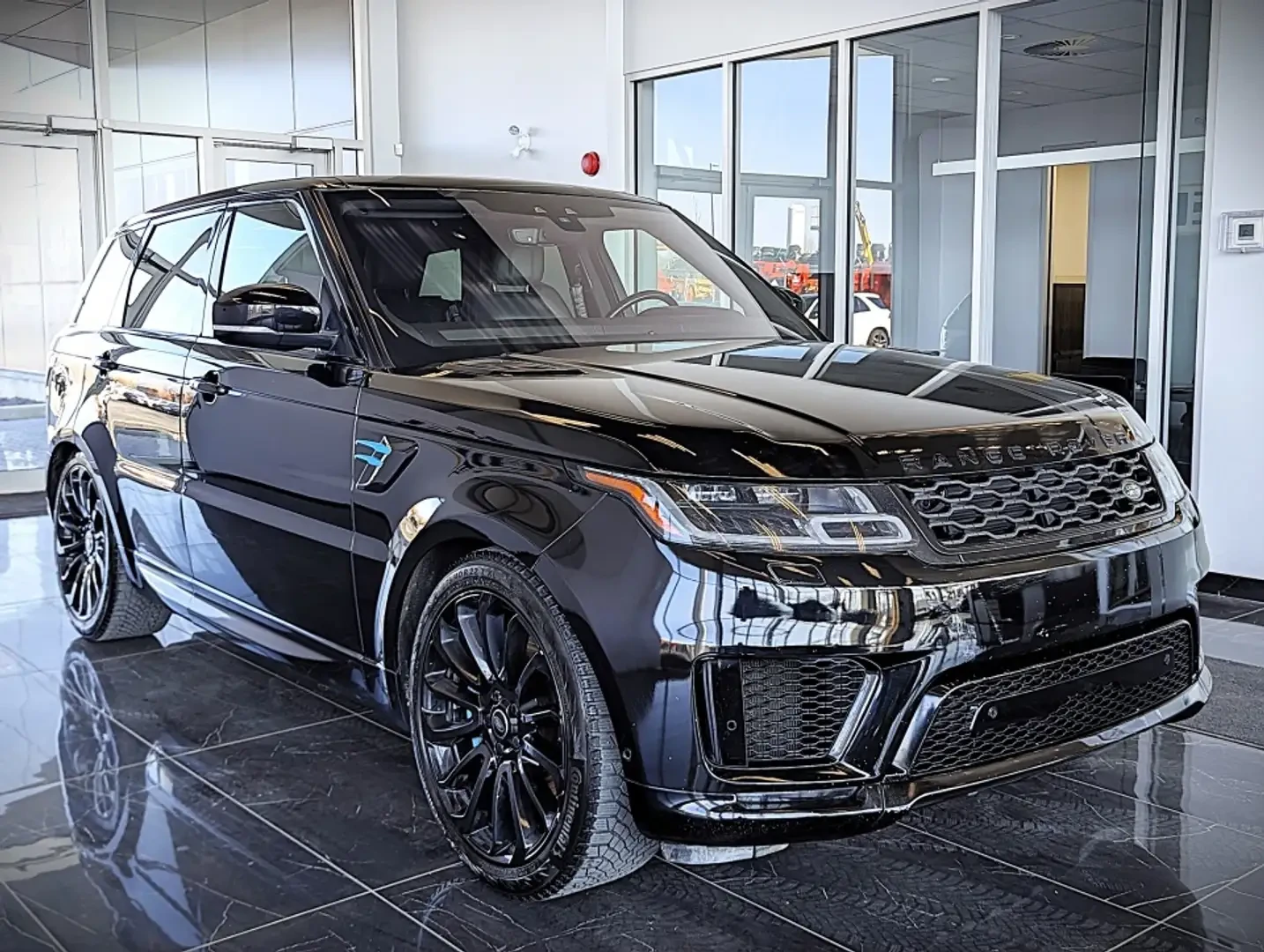 Land Rover Range Rover Sport, снимка 2 - Автомобили и джипове - 54270844