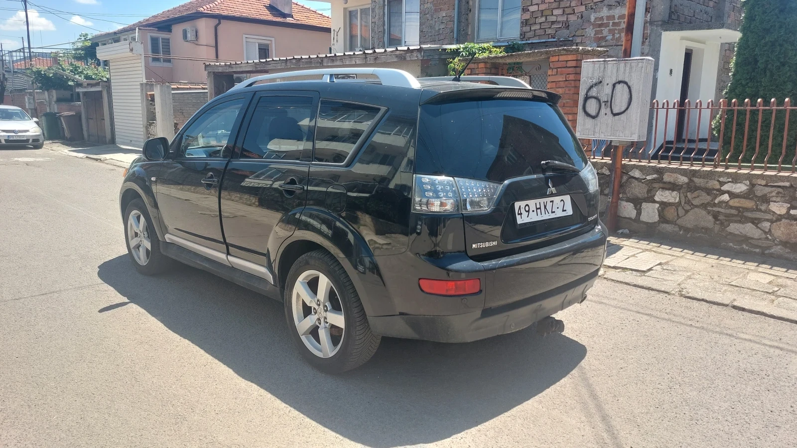 Mitsubishi Outlander 4х4-бензин ръчка, снимка 3 - Автомобили и джипове - 54819997