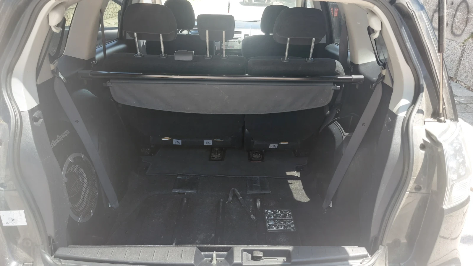 Mitsubishi Outlander 4х4-бензин ръчка, снимка 8 - Автомобили и джипове - 54819997