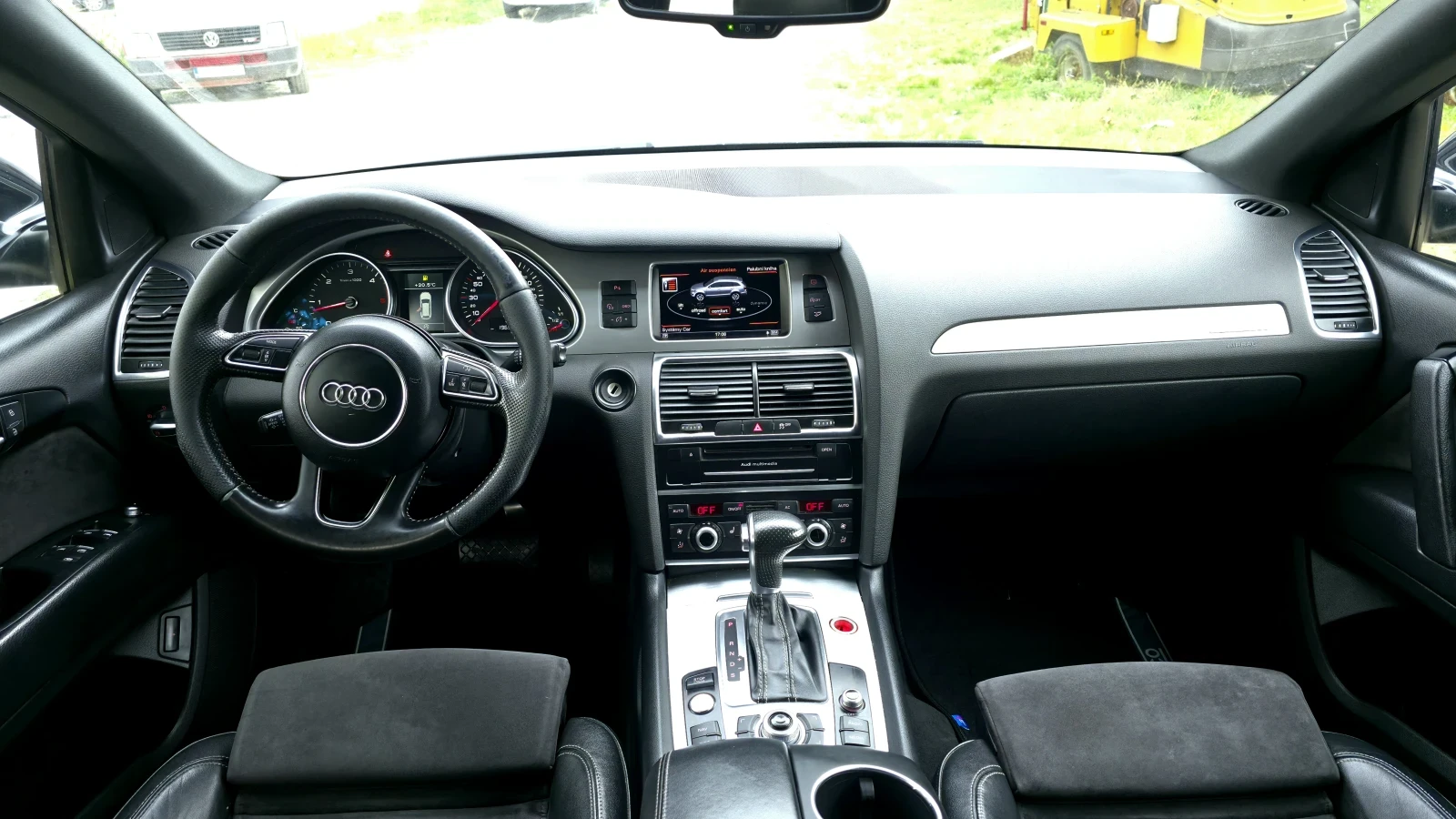 Audi Q7 3ХS LINE Оригинален Нов Внос ОБСЛУЖЕН 7 МЕСТЕН, снимка 8 - Автомобили и джипове - 56274063