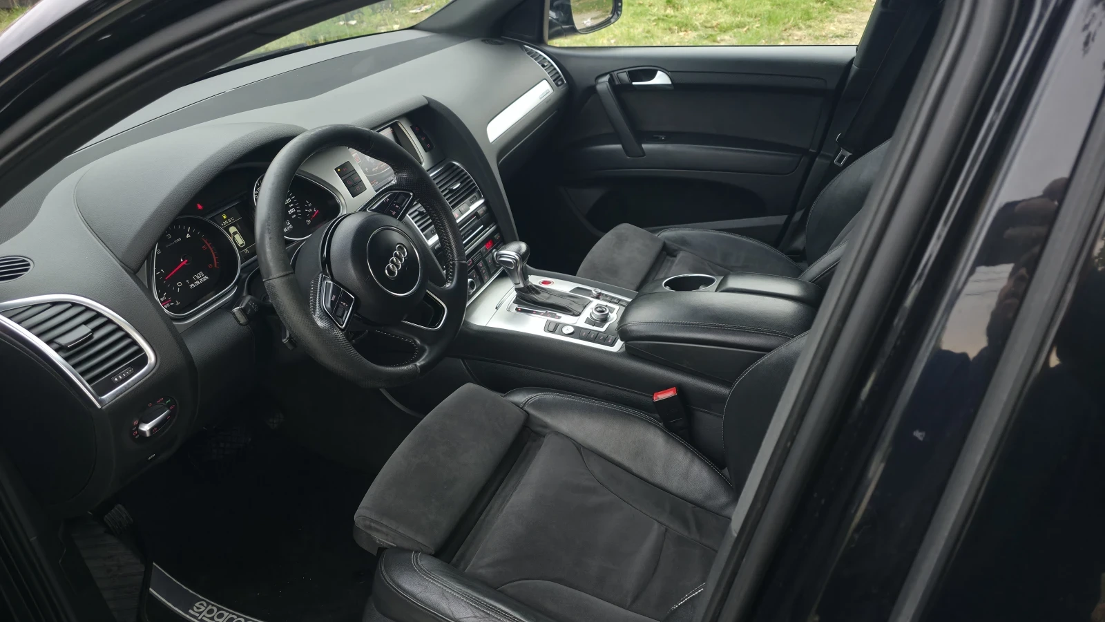 Audi Q7 3ХS LINE Оригинален Нов Внос ОБСЛУЖЕН 7 МЕСТЕН, снимка 9 - Автомобили и джипове - 56274063